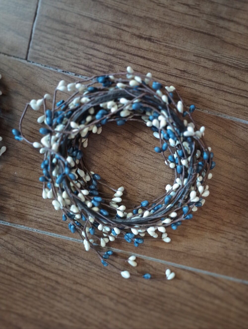 Set Of 3 Pip Berry Candle Rings. Navy & Cream - Picture 2 of 5